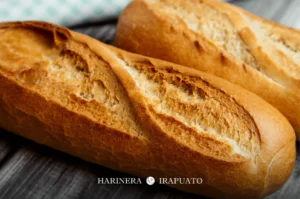 Técnicas de amasado para lograr panes perfectos: guía completa para principiantes y panaderos apasionados 16 16. Receta de bolillos caseros
